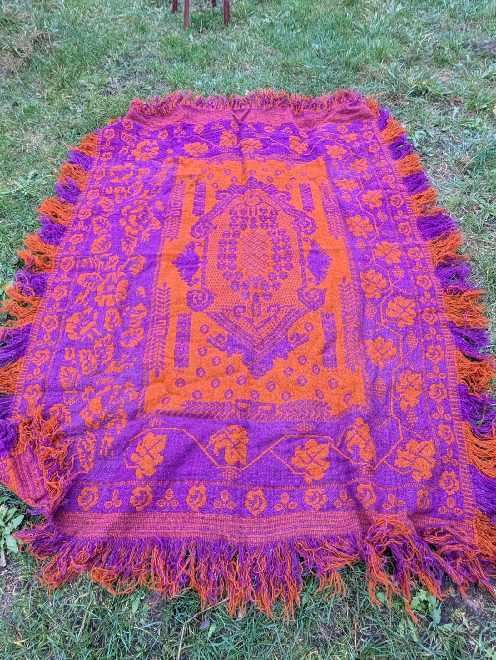 1970 | Polish Handmade Fringed Handwoven wool tapestry Rug / Blanket / Carpet Bedcover Lavender Reel Slavic Art Hippie Antique Boho Purple - Image 6